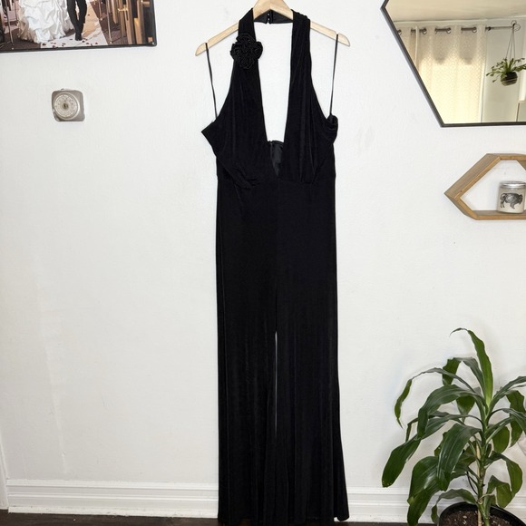 New Fashion Nova A Rose For You Jumpsuit Black Womens 1X Rosette Wide Leg Halter - Picture 1 of 11